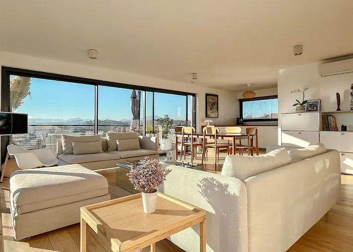 فيلة Quiet Villa, Sea And Mountain! بياريتز