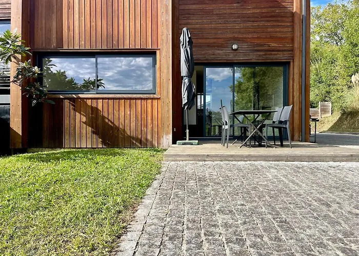 فيلة Quiet Villa, Sea And Mountain!