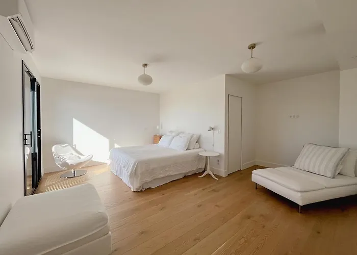 Quiet Villa, Sea And Mountain! Willa